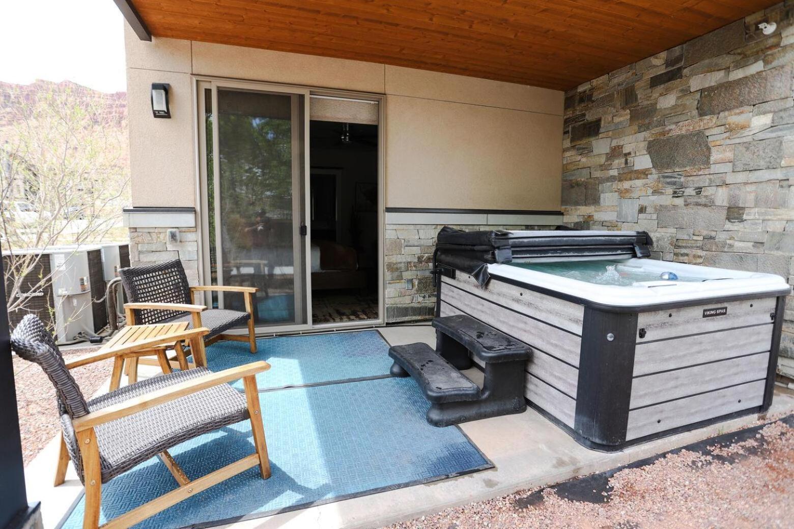 Sage Creek E3 In With Private Hot Tub And Community Pool