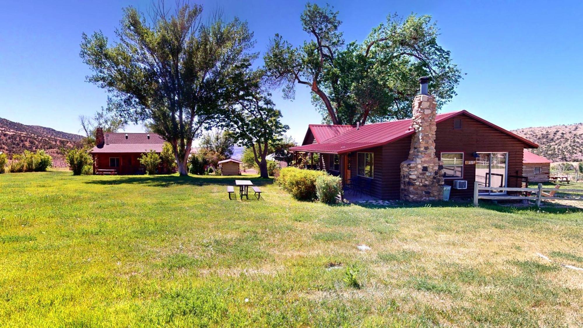 Pack Creek ~ Holiday home *