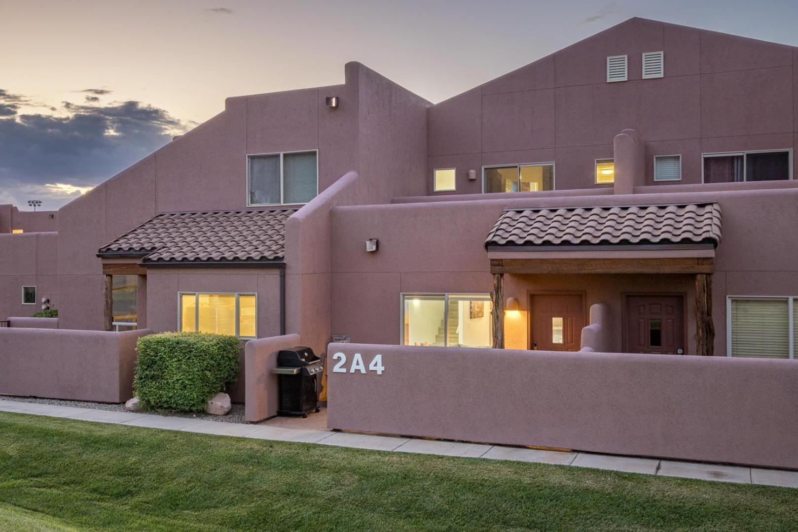 Rim Village Vista 2a4 *