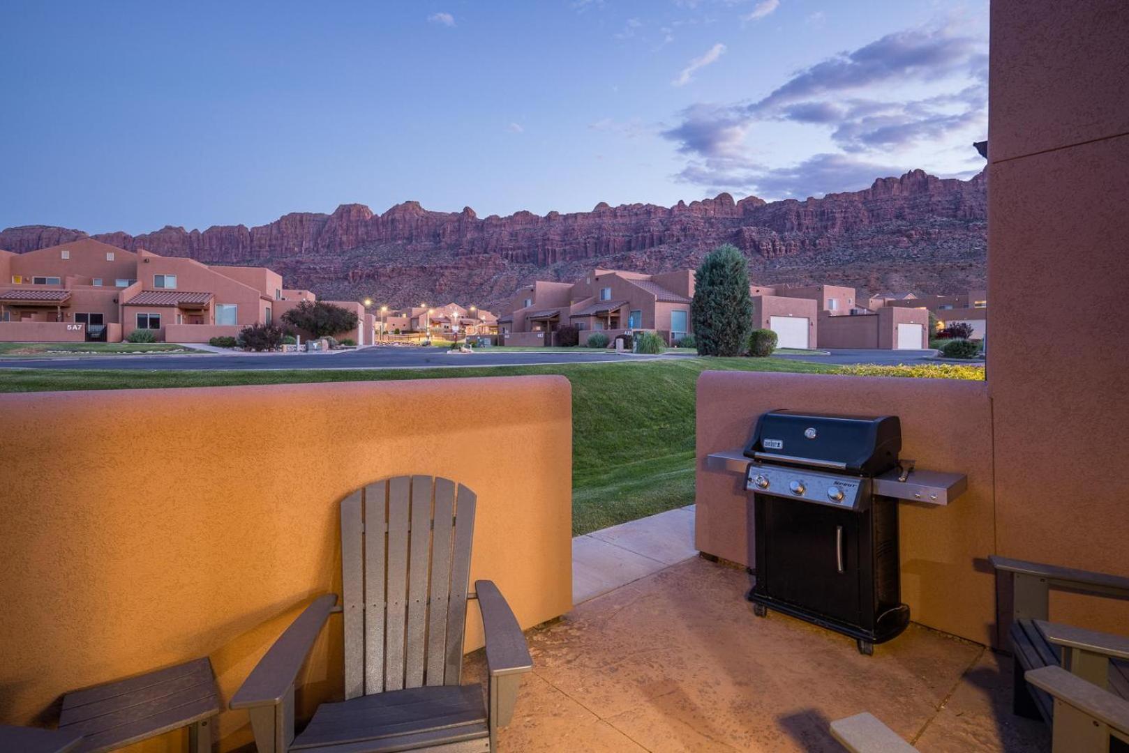 Rim Village Vista 2a4 *