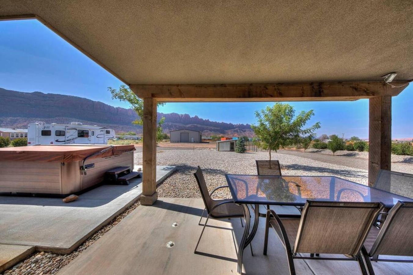 The Shack Private & Hot Tub