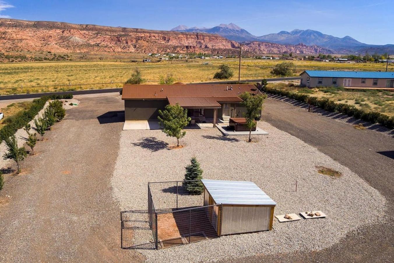 Holiday home The Shack Private & Hot Tub *