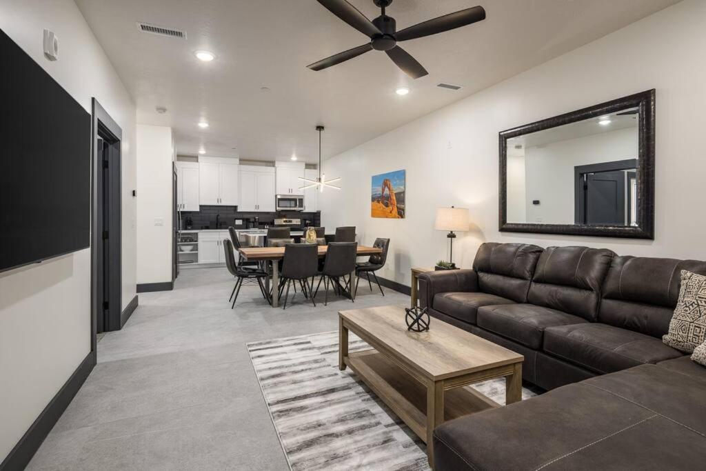 Vizcaya #9 - Moab's Newest Luxury *