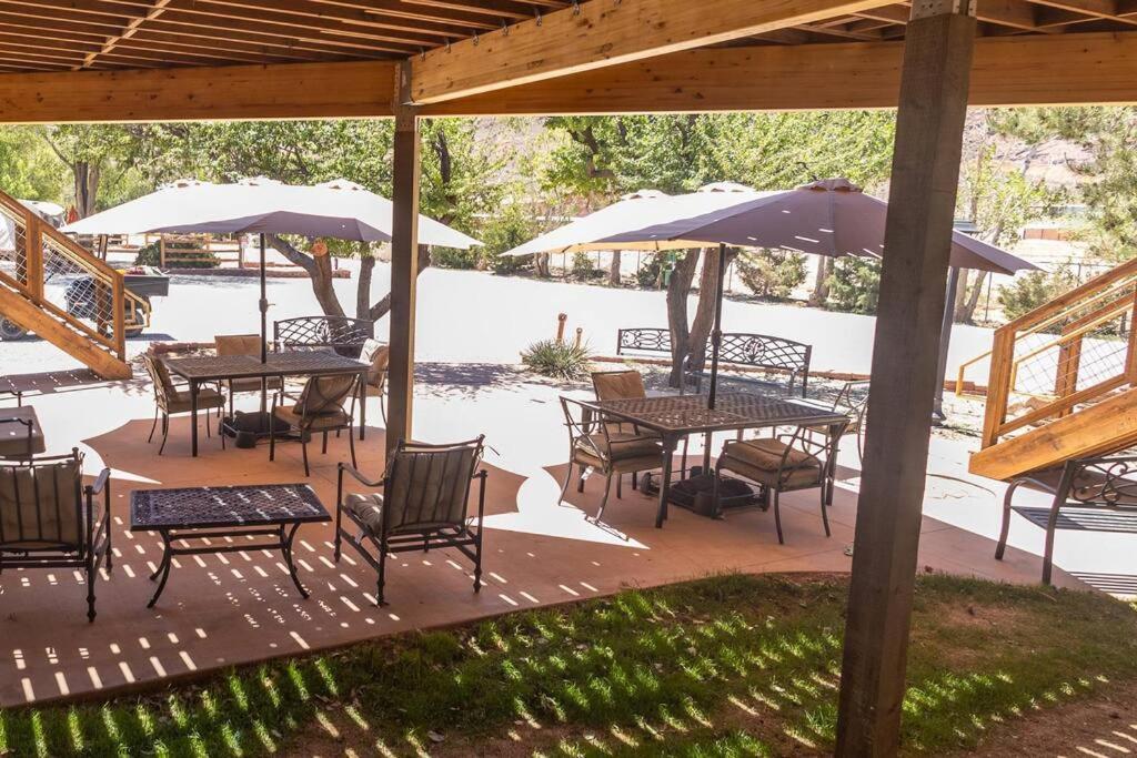 Desert Glamping Getaway Near Arches
