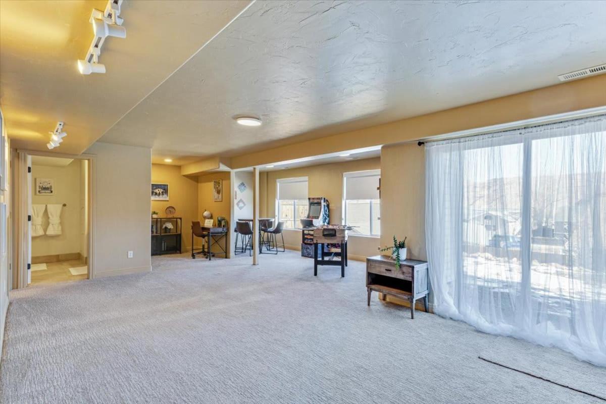 Holiday home Right By Off Roading Trails Close To Main St *
