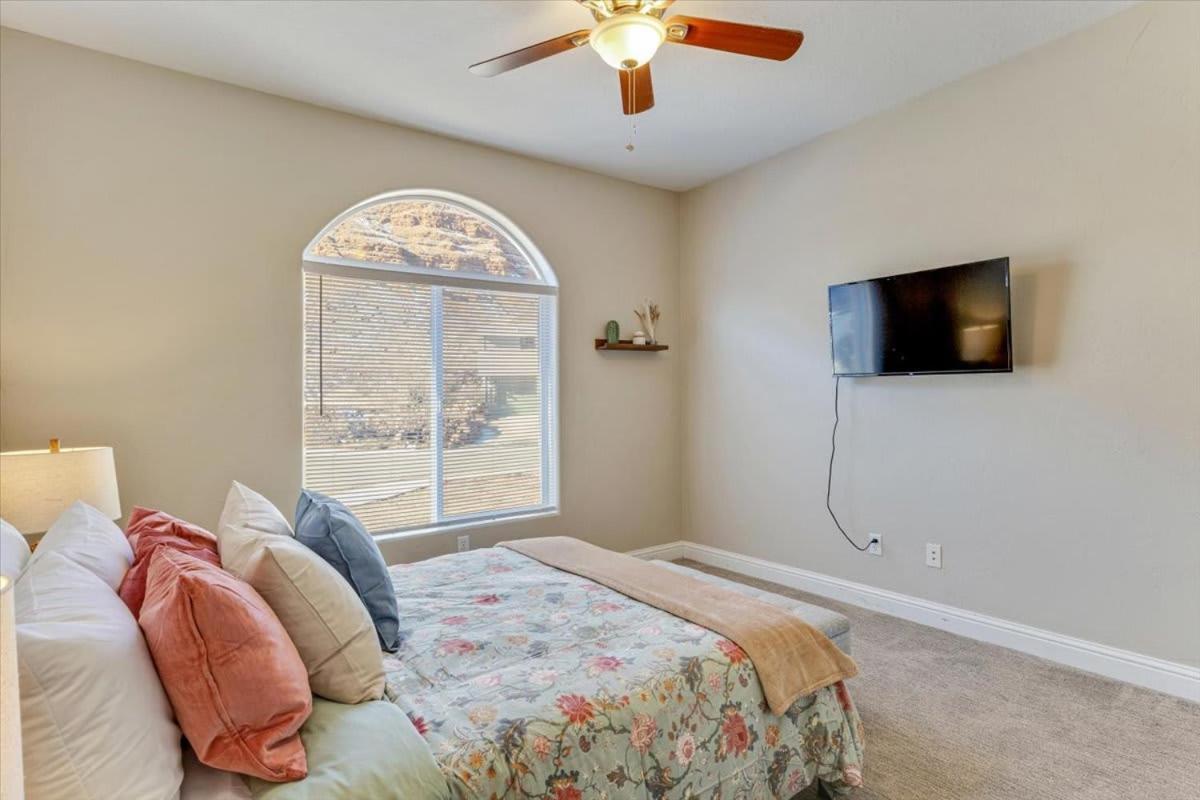 Right By Off Roading Trails Close To Main St Holiday home *