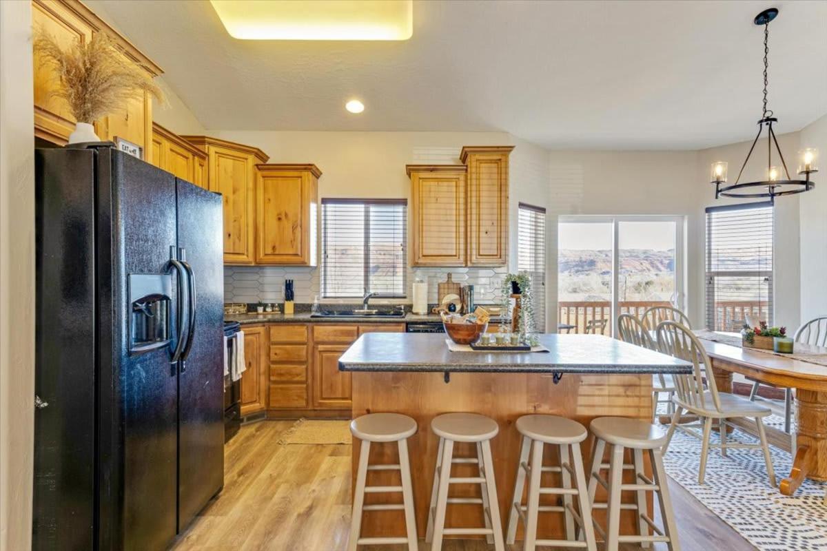Right By Off Roading Trails Close To Main St Holiday home *