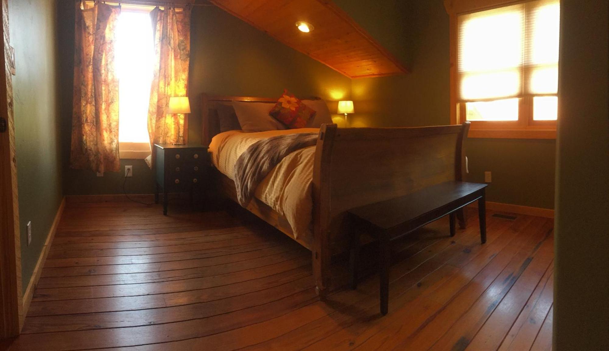 The Sanctuary By The Golf Course Holiday home