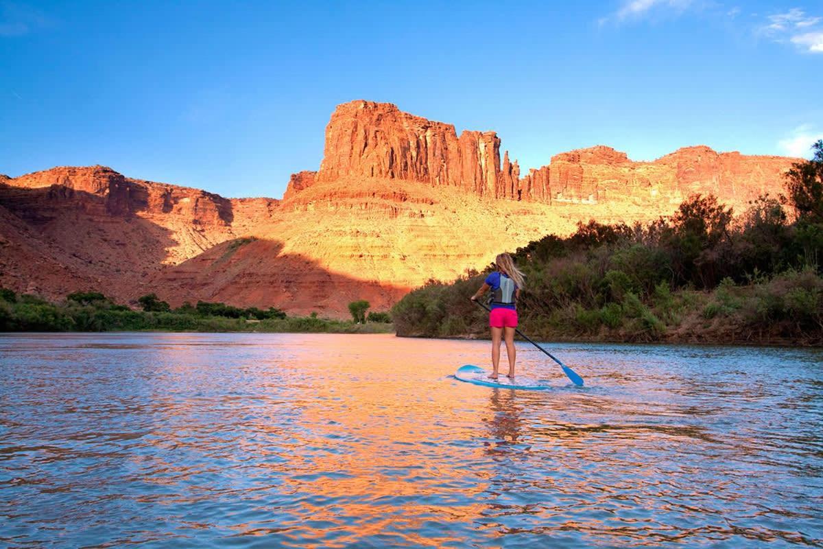Downtown Basecamp Pool & Hot Tub - Entrada Holiday home