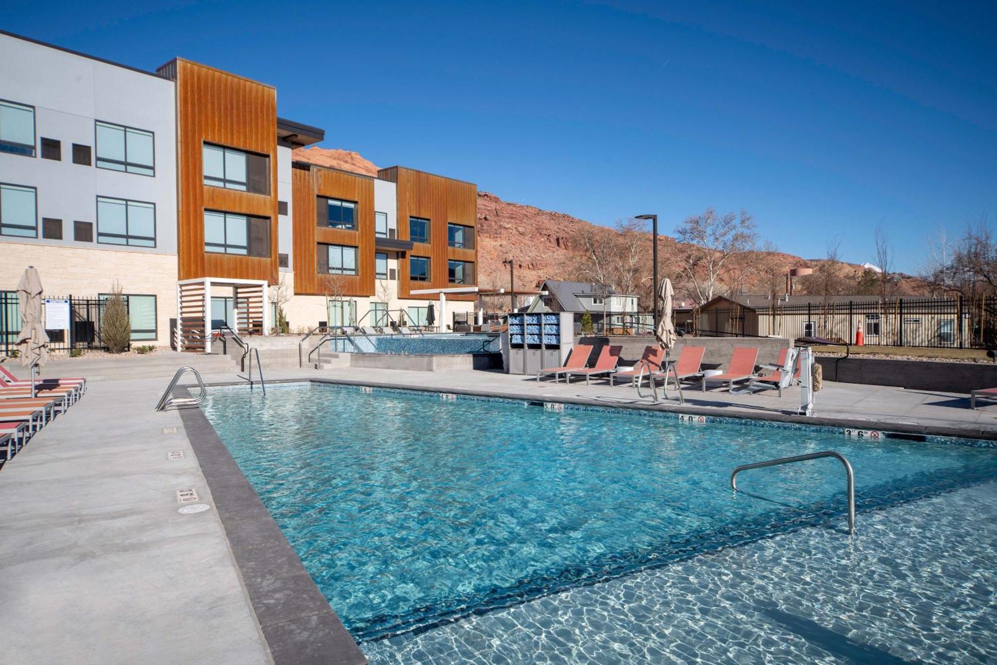 Element Hotel