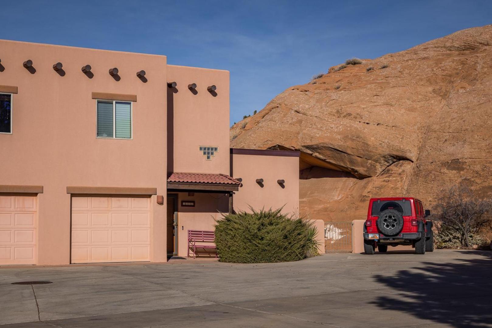 3439 E. Westwater Dr. Holiday home *