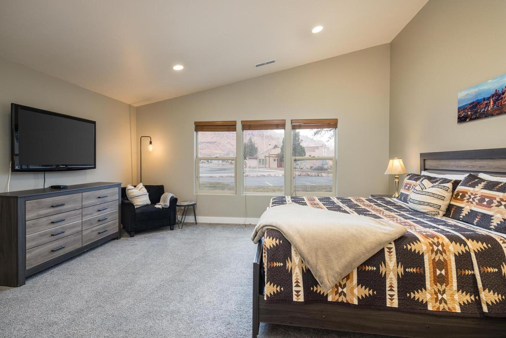 Rim Village Unit C4