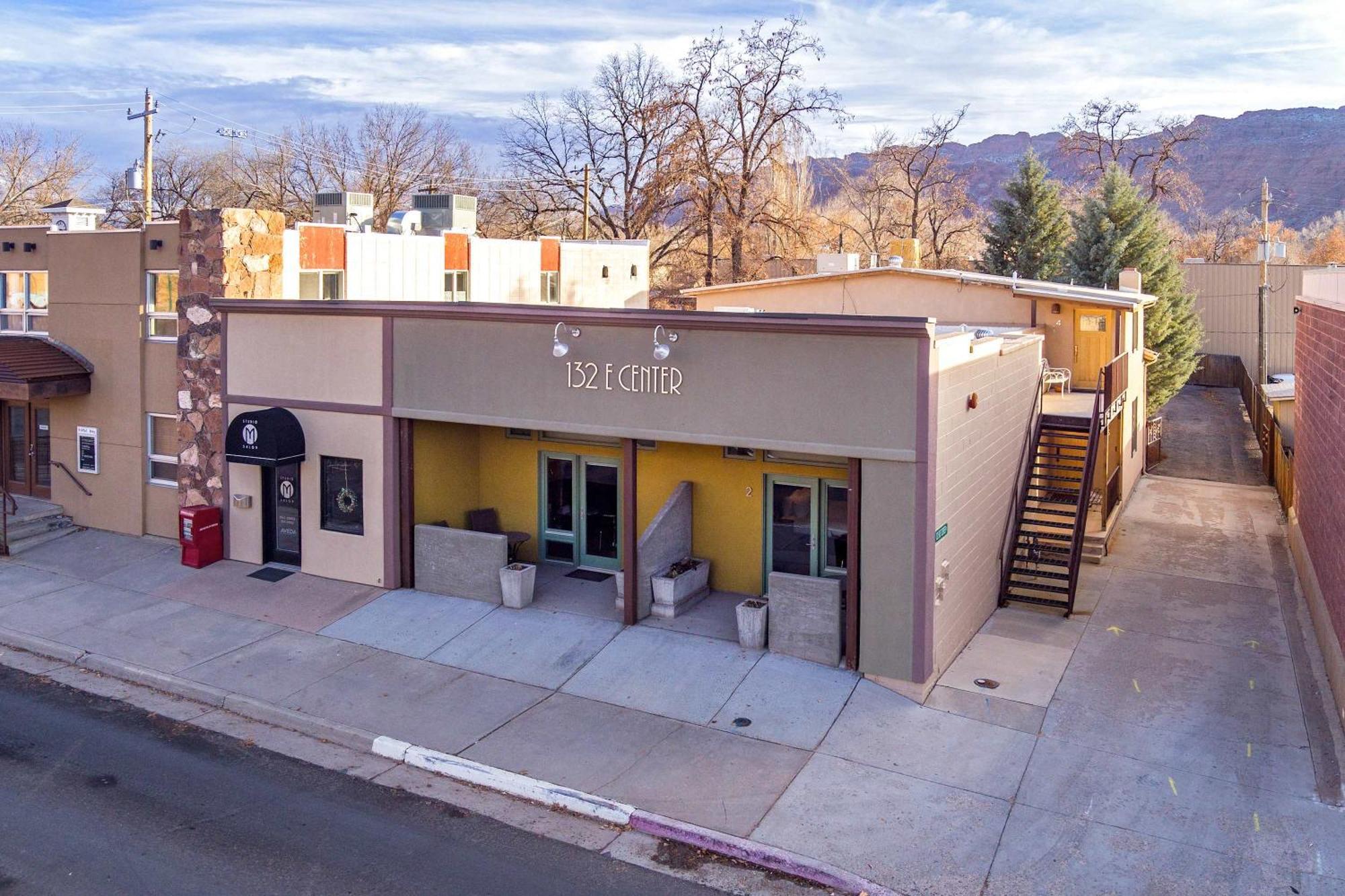 Center Street Hideaway In The Heart Of *