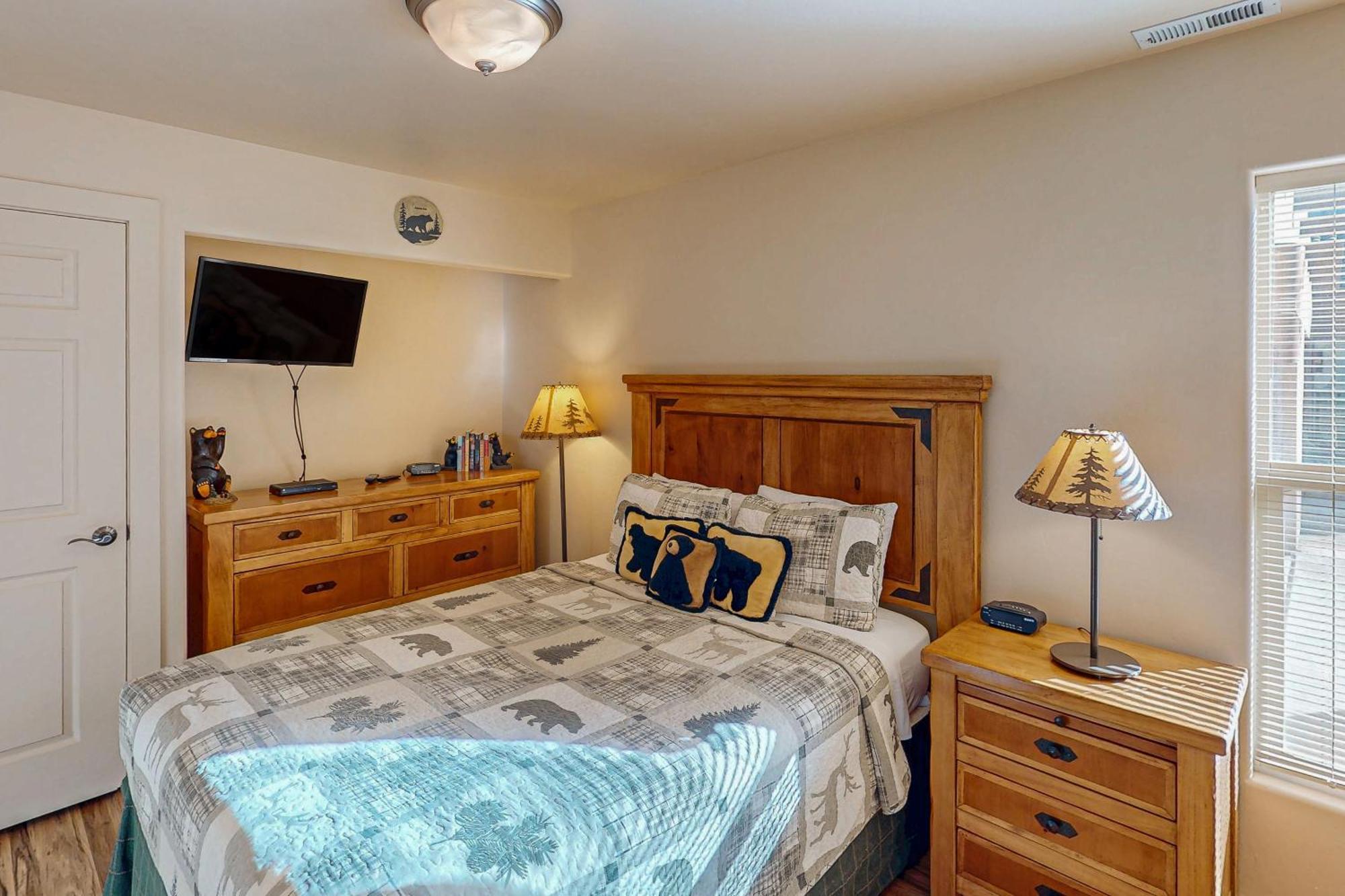 Rim Village U4 *
