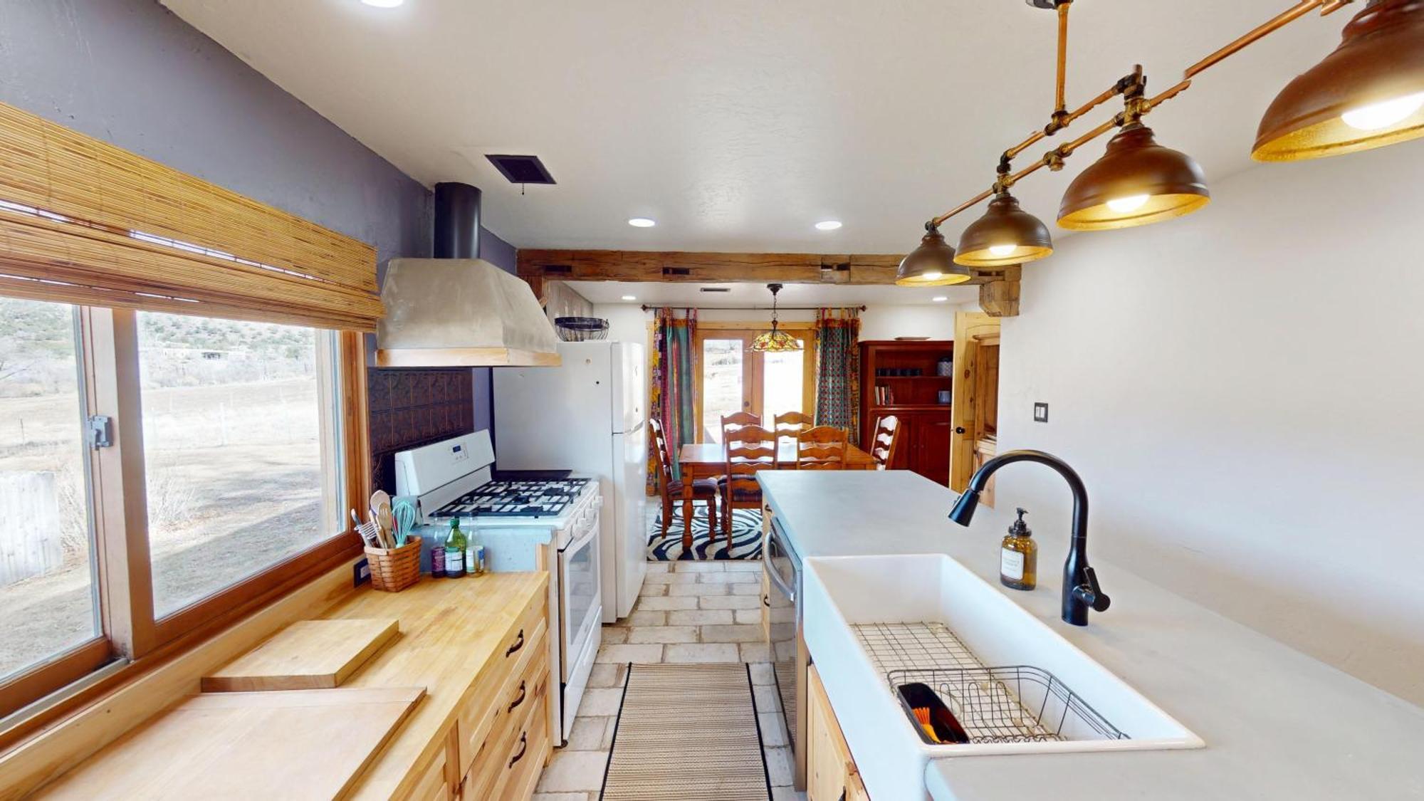 Pack Creek ~ Meadow House Holiday home *
