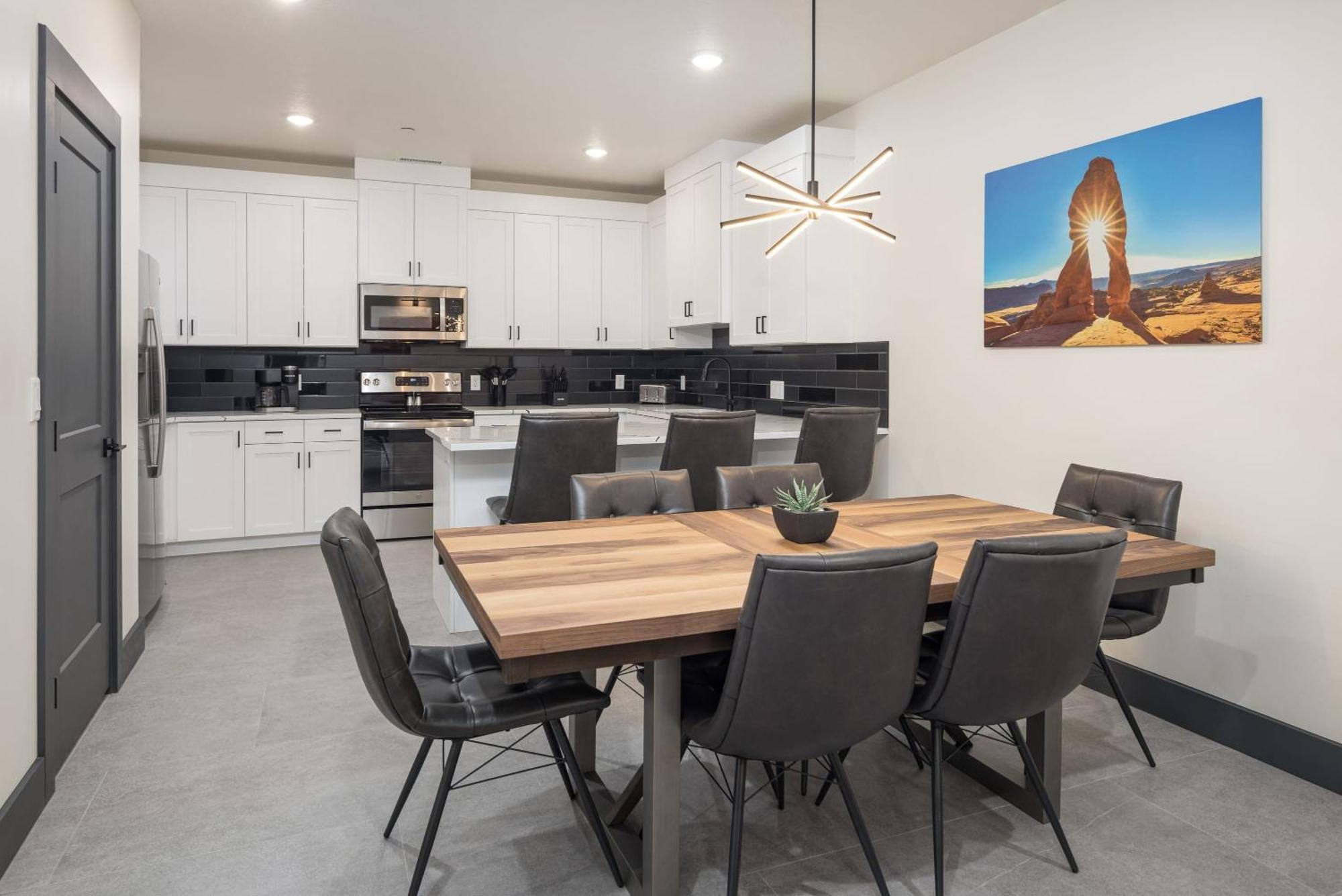 Vizcaya #11 - Moab's Newest Luxury Apartment *