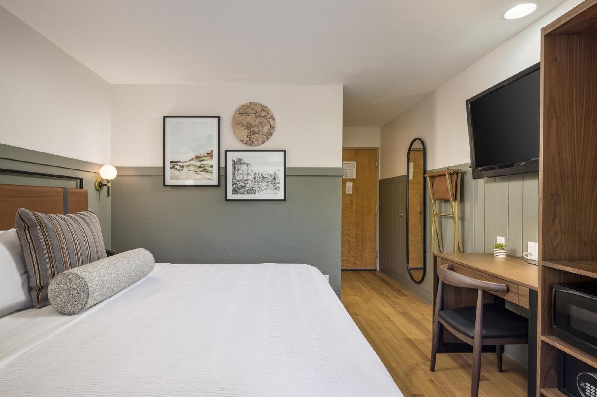 Motel River Canyon