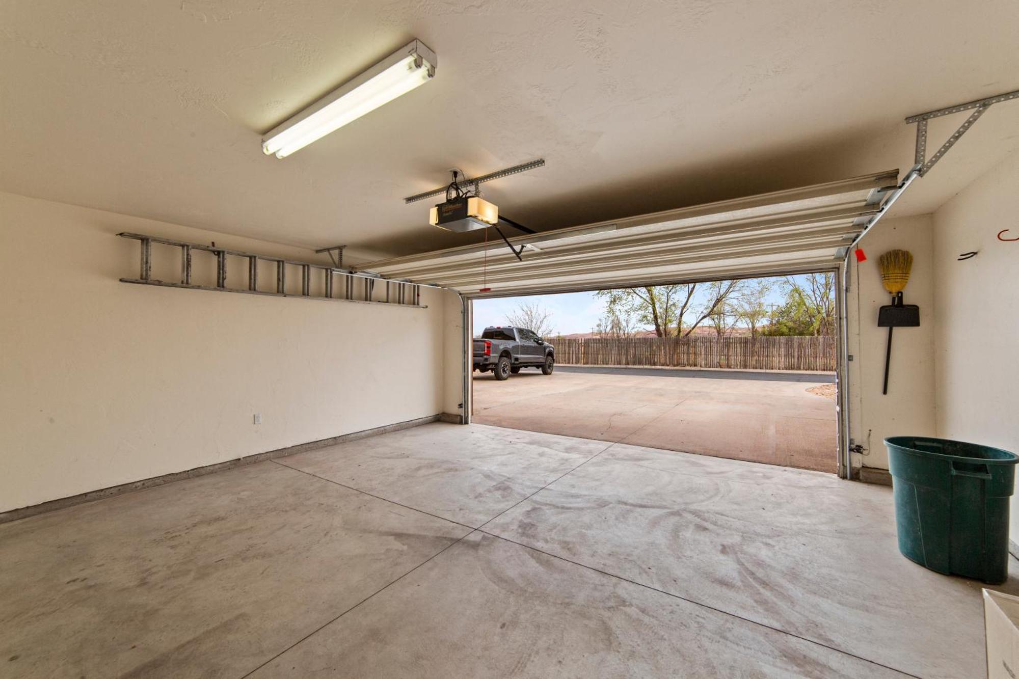 B1- Hidden Valley I Large Patio I Pool And Hot Tub Holiday home *