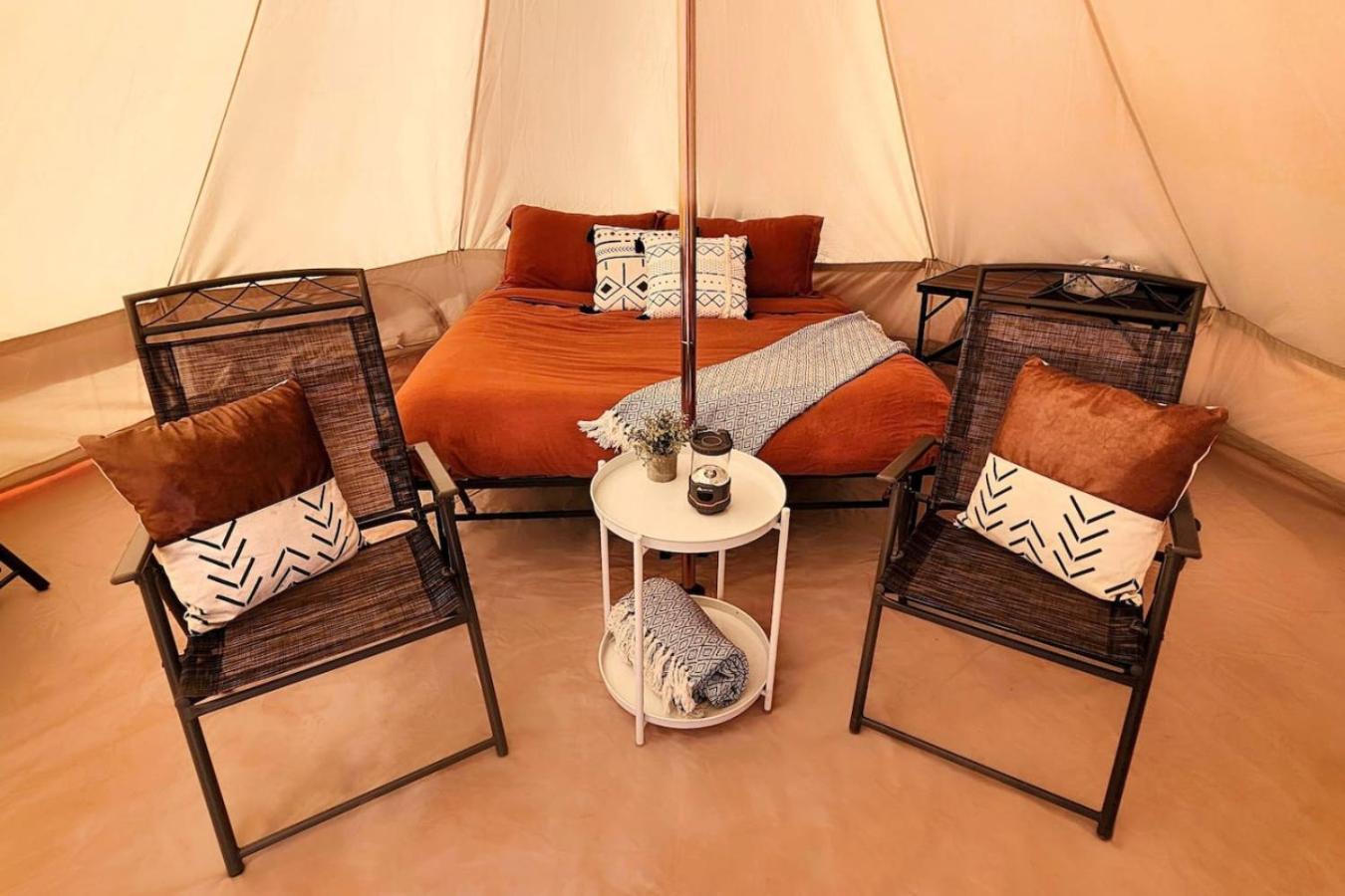 Glamping Queen Tent At Private Riverside Ranch Luxury tent