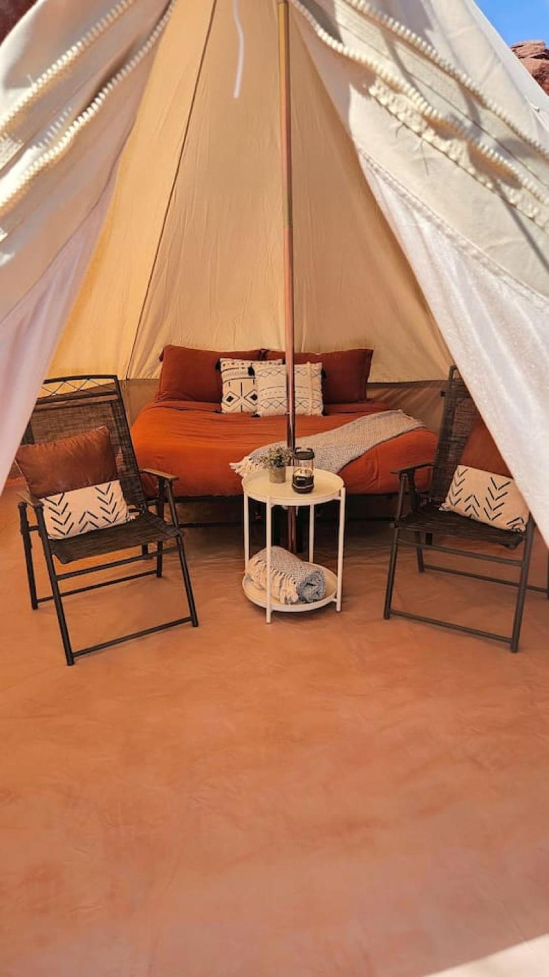 Glamping Queen Tent At Private Riverside Ranch Luxury tent