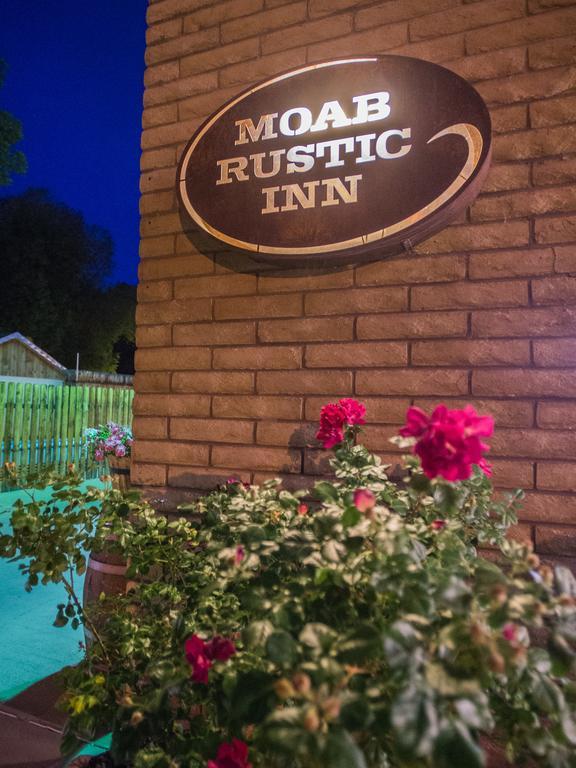Motel Rustic
