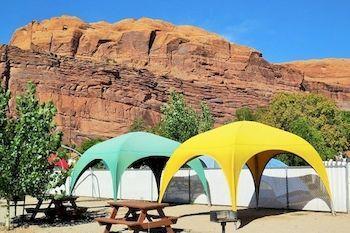 Holiday park Sun Outdoors Arches Gateway 2*