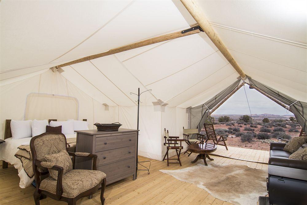 Luxury tent Under Canvas Moab