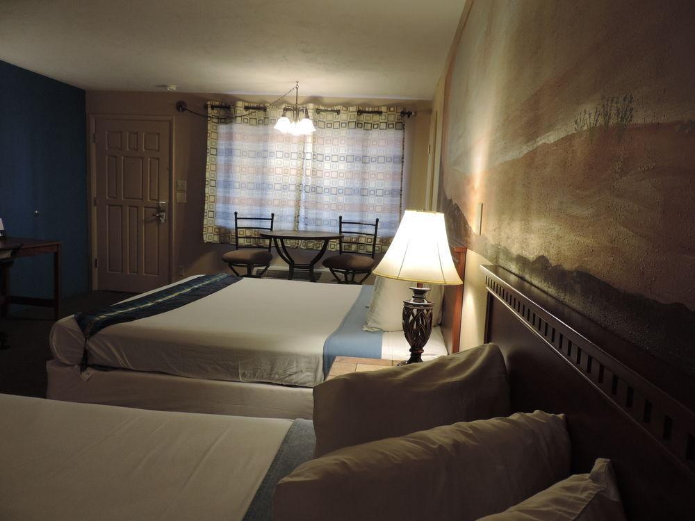 Expedition Arches National Park Motel Moab