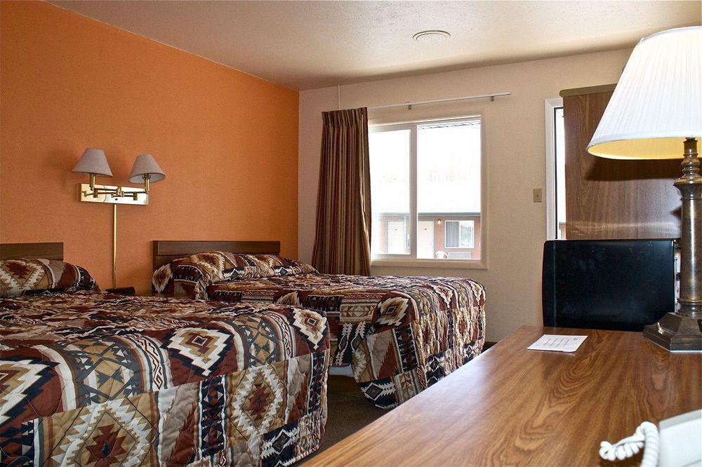Inca Motel 2*
