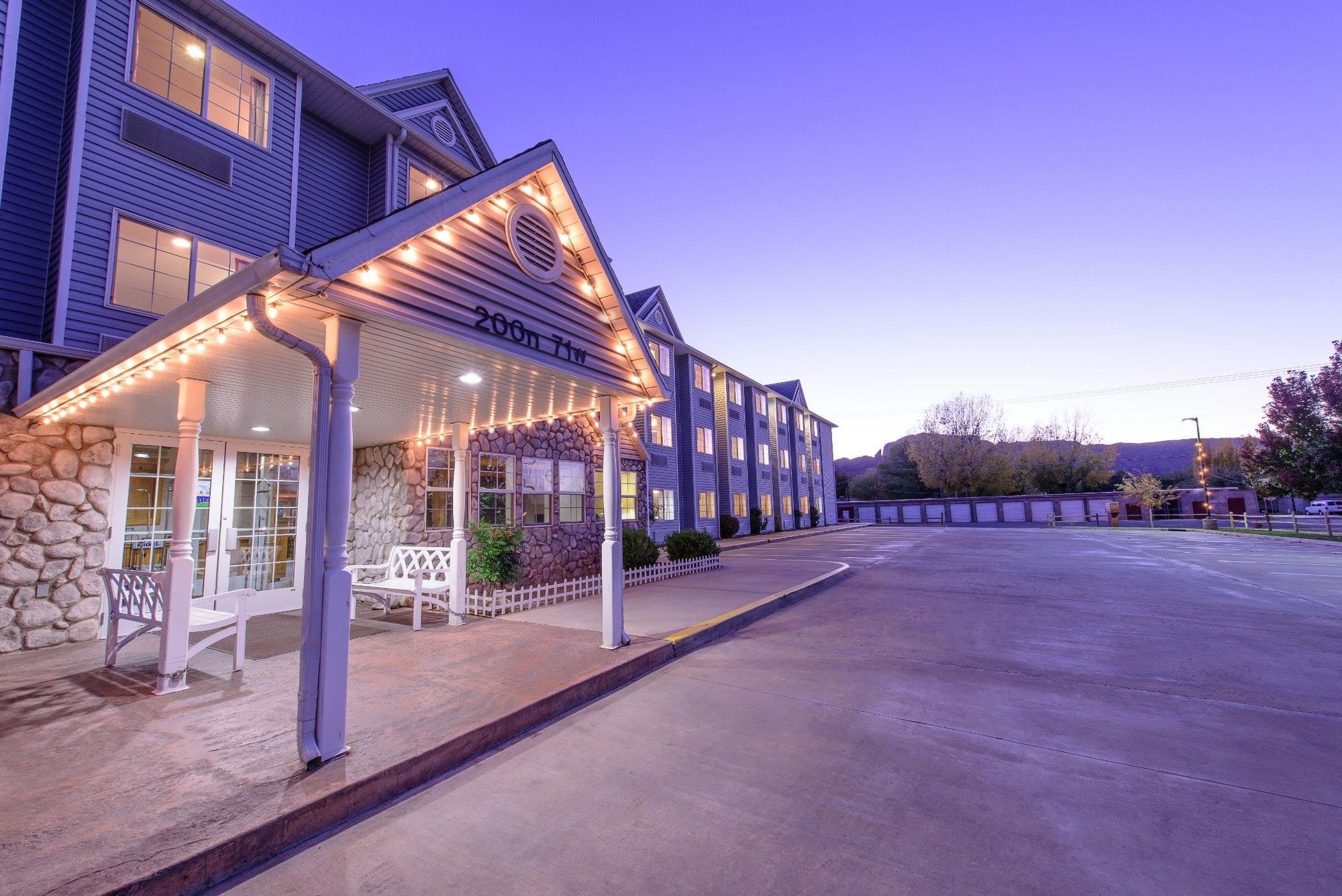 Motel River Canyon 3*