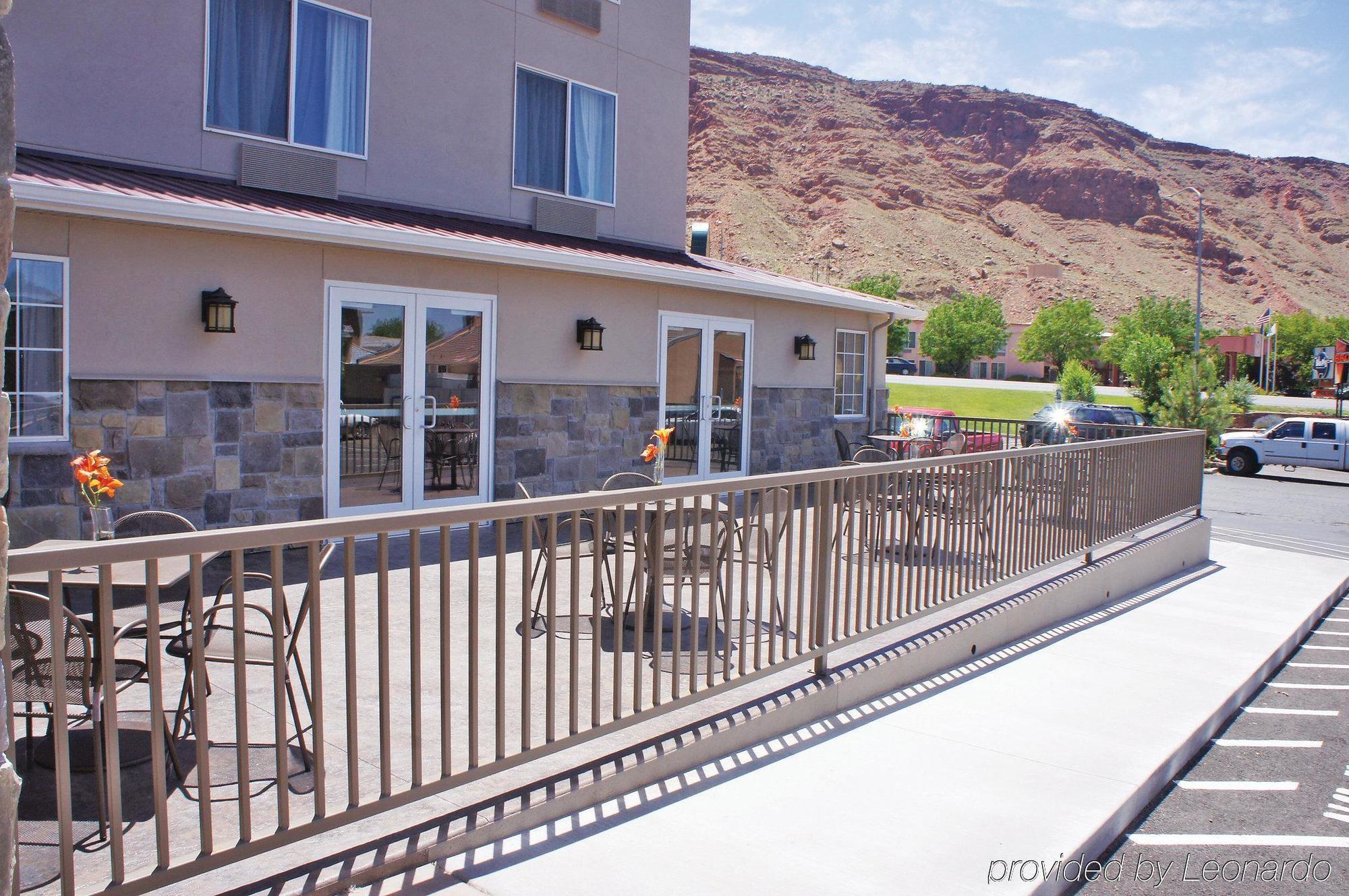 La Quinta By Wyndham Hotel