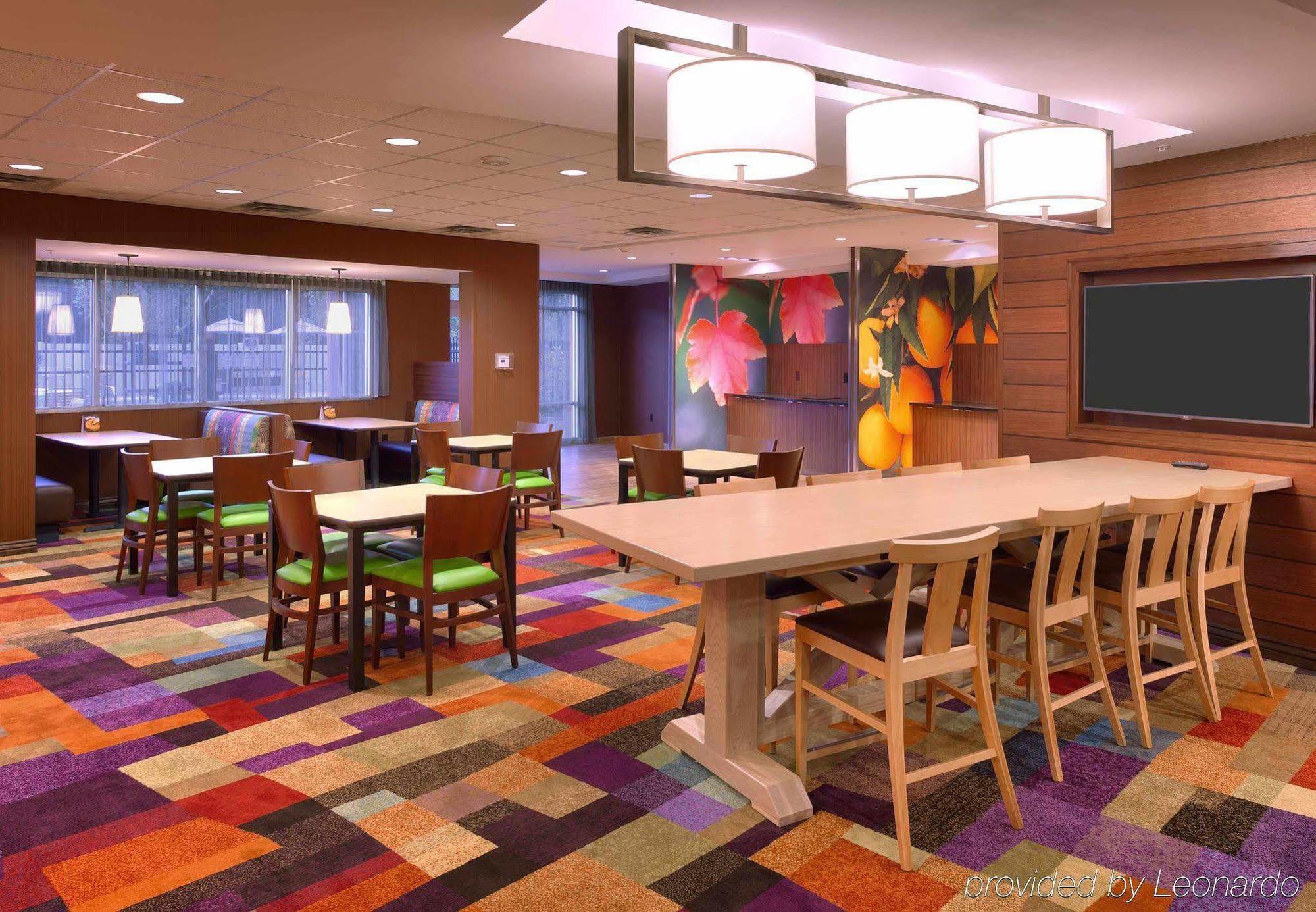 Hotel Fairfield & By Marriott