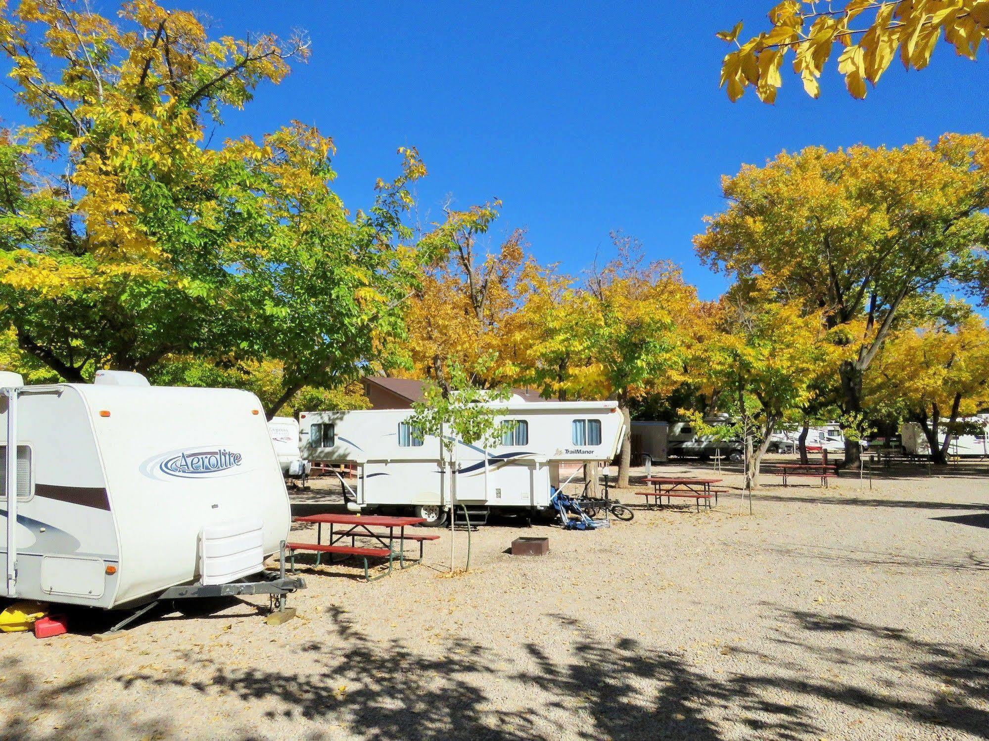 Sun Outdoors Downtown Campsite *