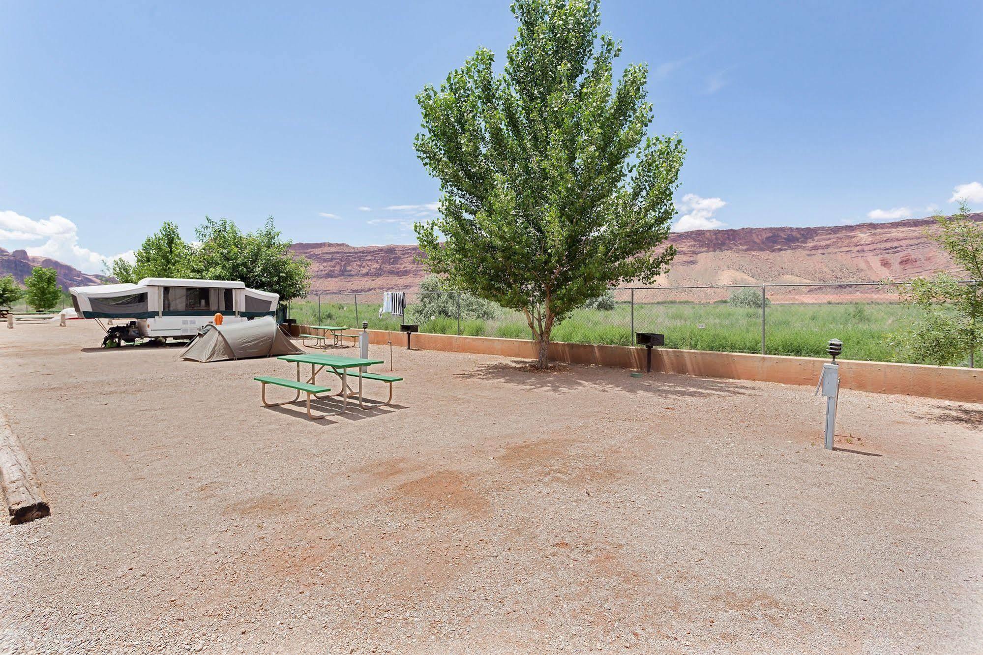 Holiday park Sun Outdoors Arches Gateway 2*