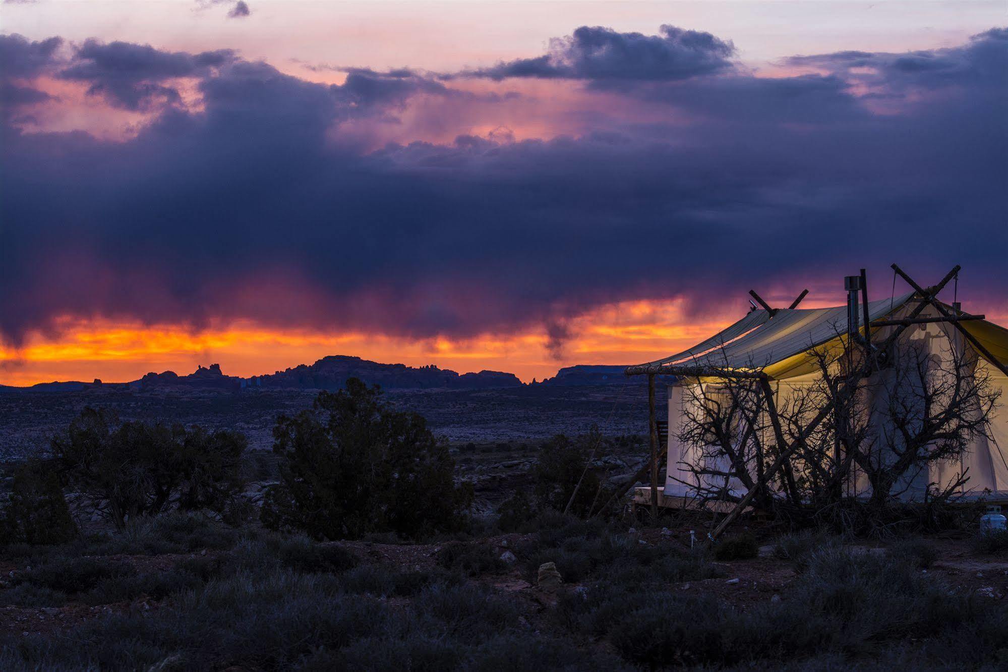 Under Canvas Luxury tent 3*