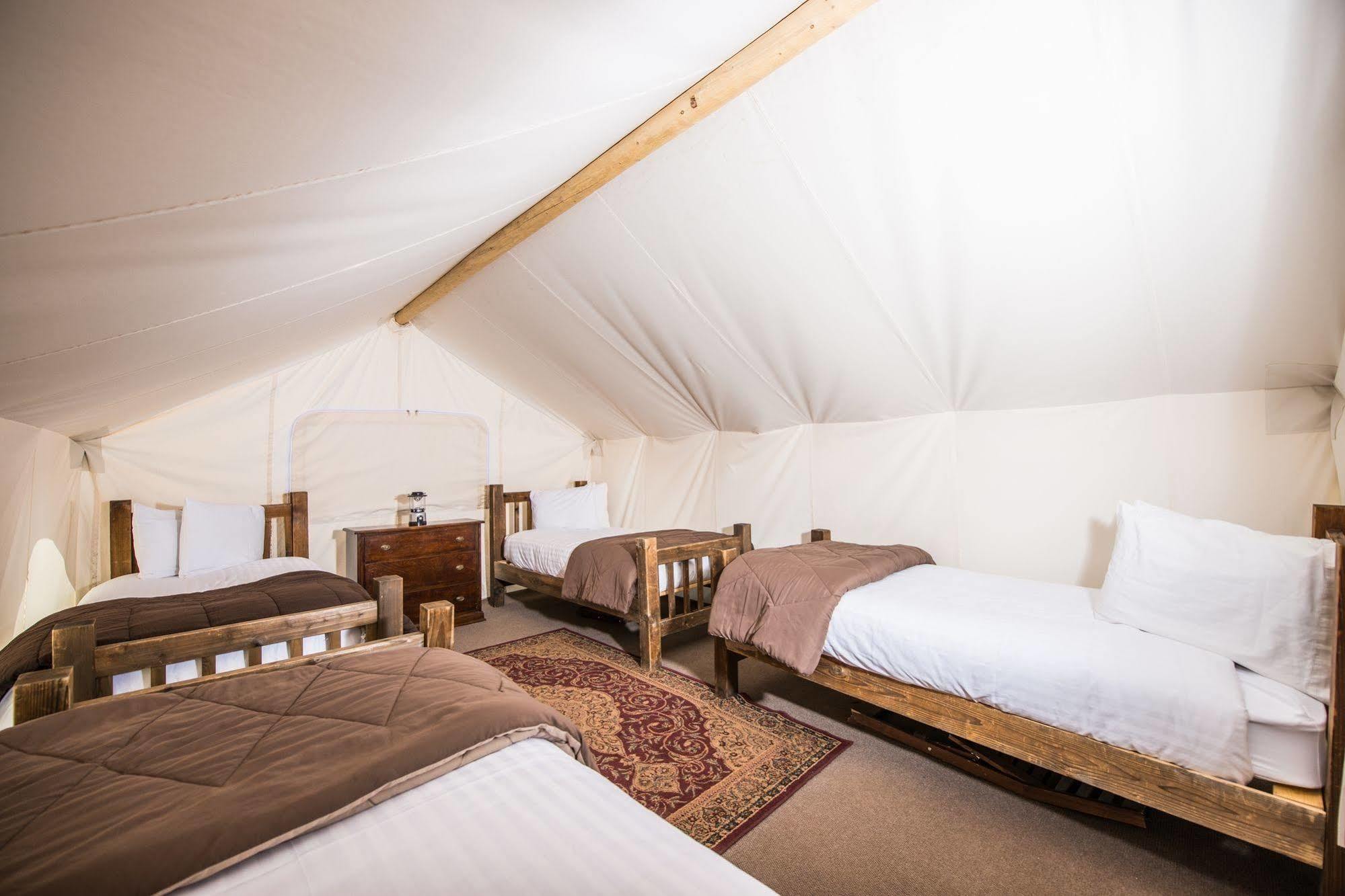 Luxury tent Under Canvas Moab