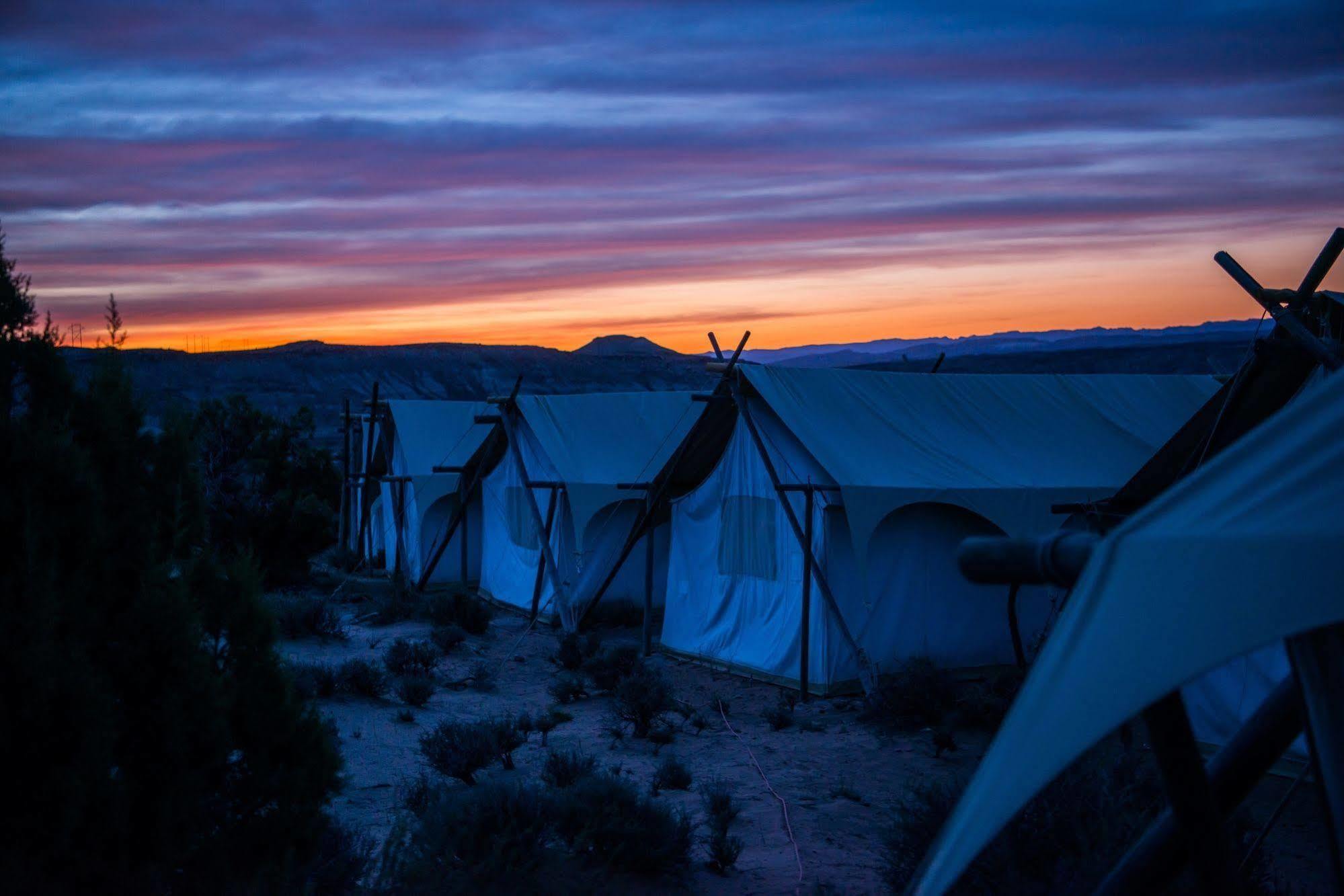 Under Canvas Luxury tent 3*