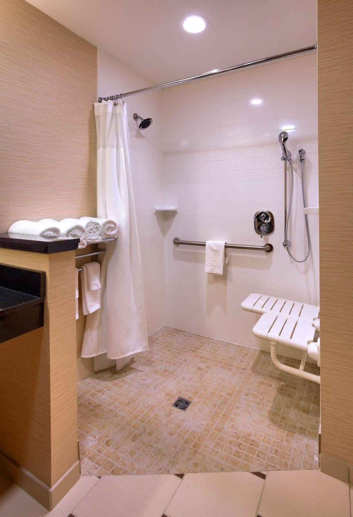 Fairfield & By Marriott 3*