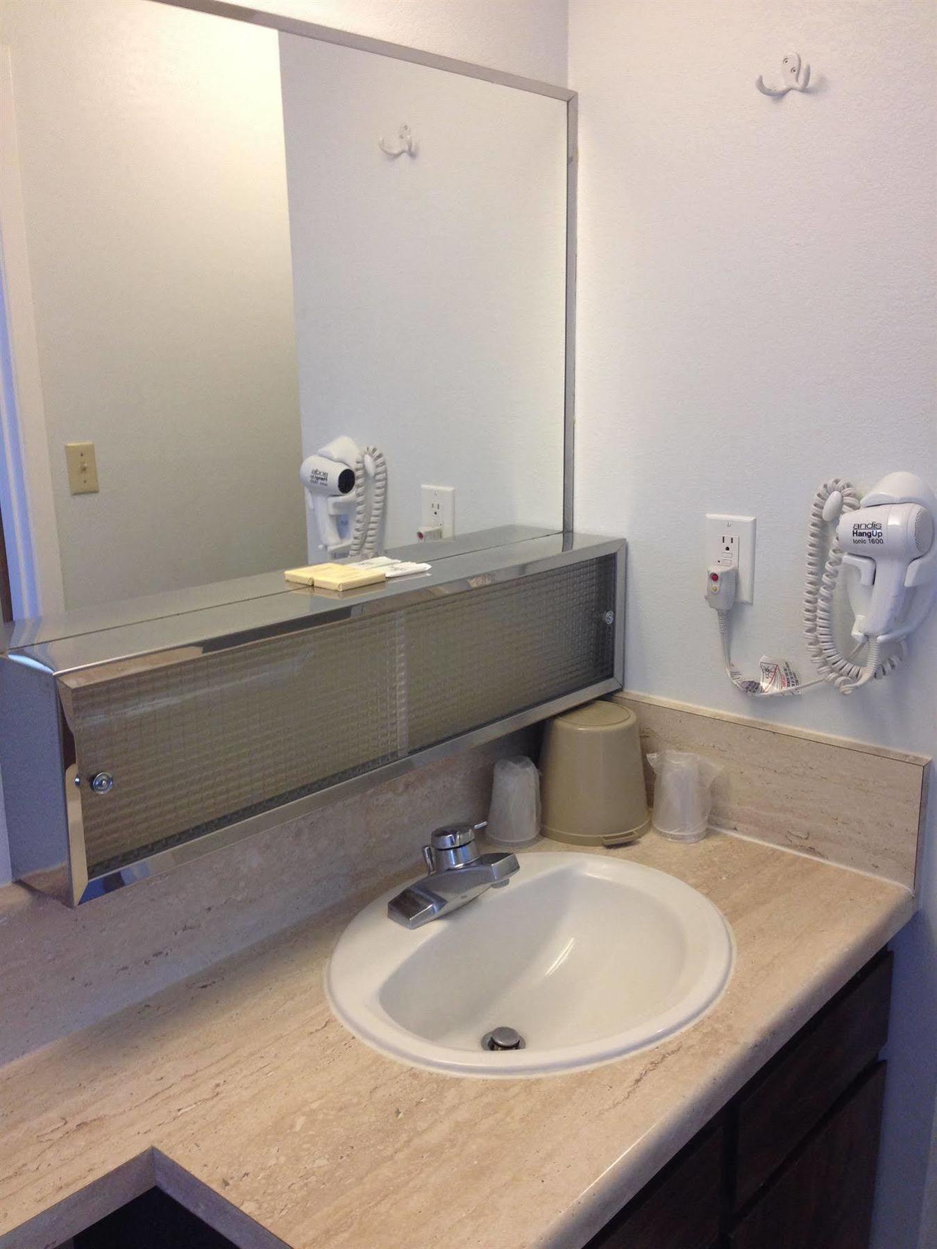 Silver Sage Motel