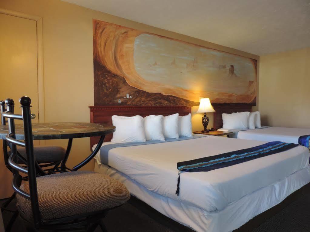 Expedition Arches National Park Motel Moab