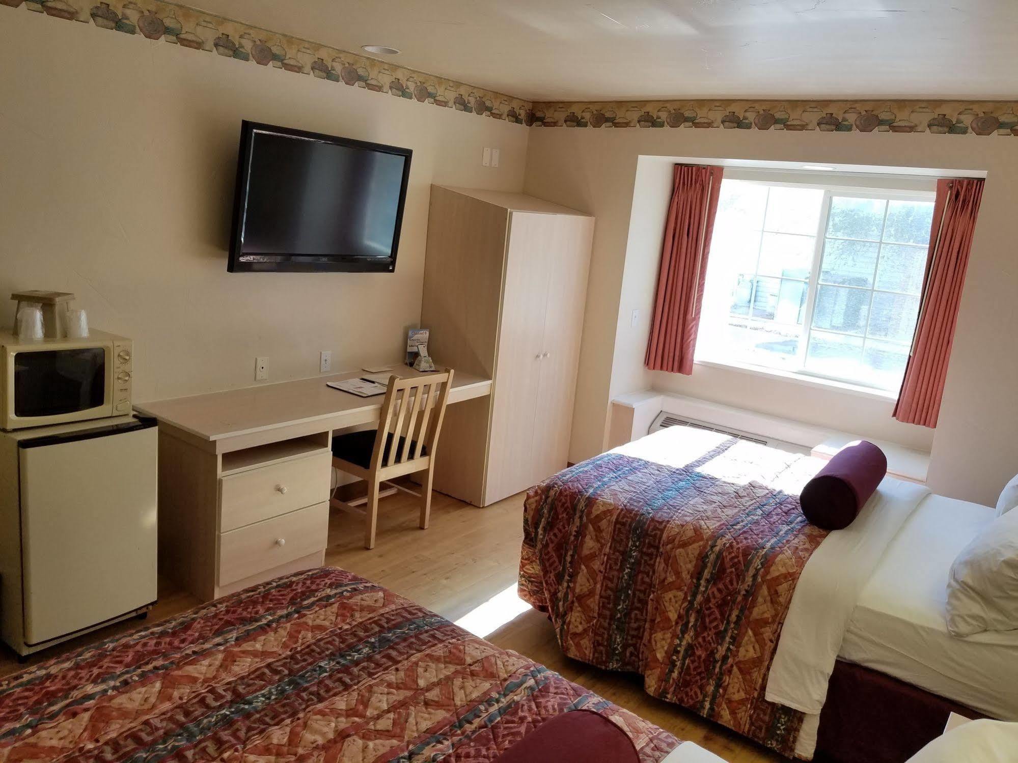 River Canyon Motel 3*