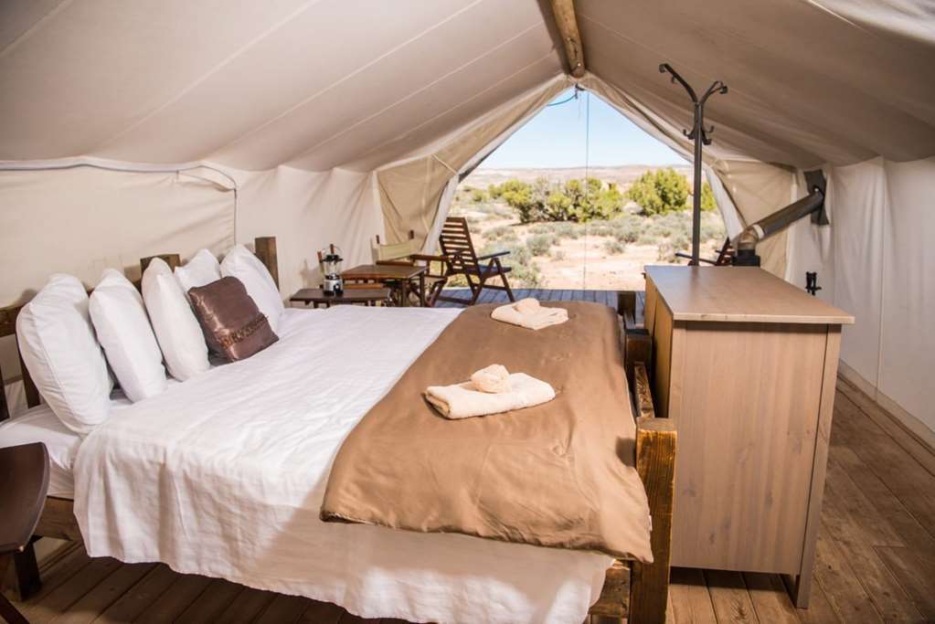Under Canvas 3*