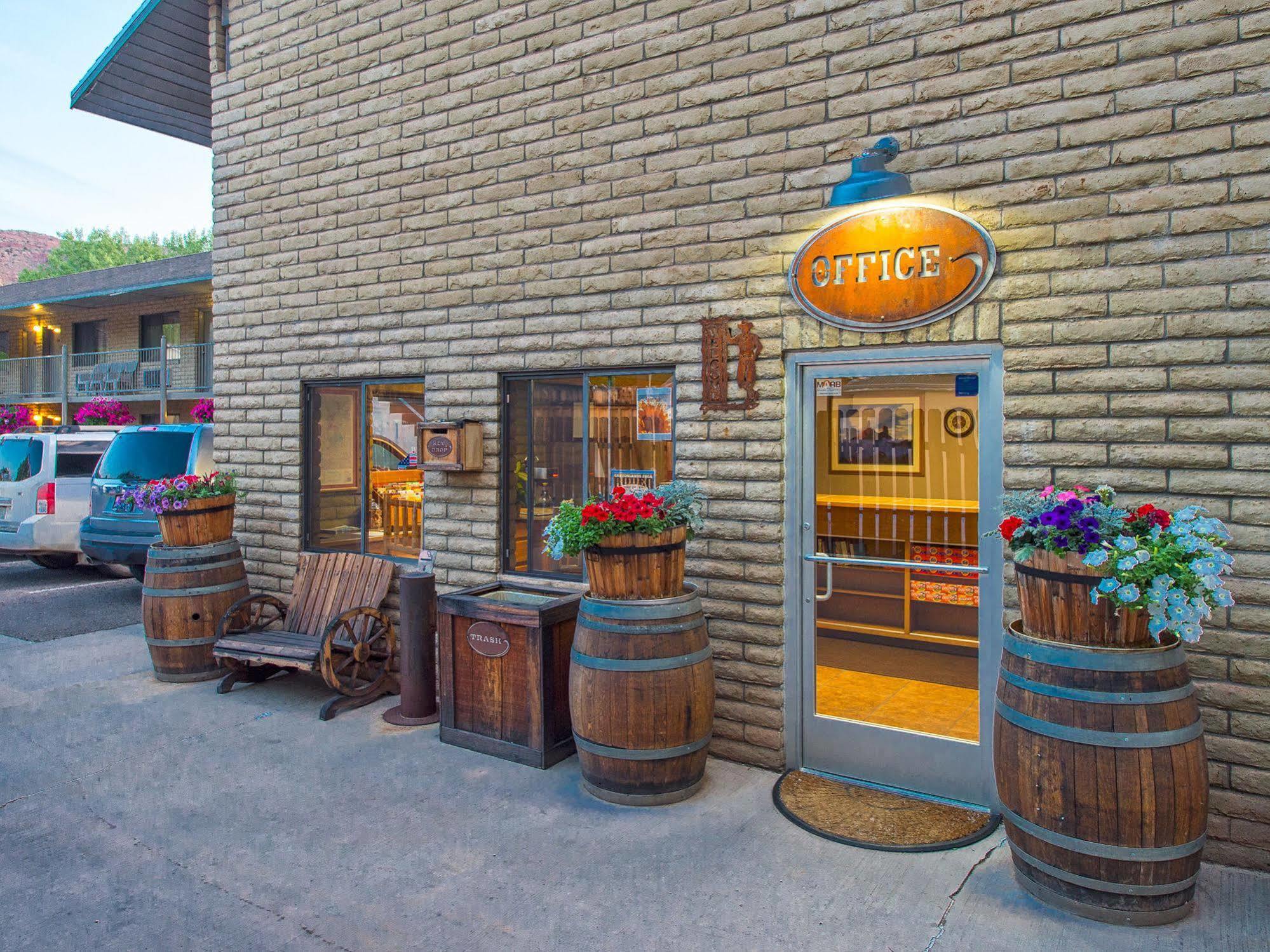 Motel Rustic 2*