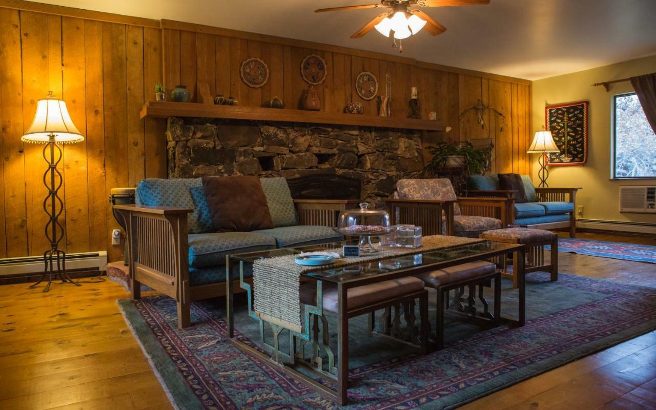 Castle Valley Bed & Breakfast
