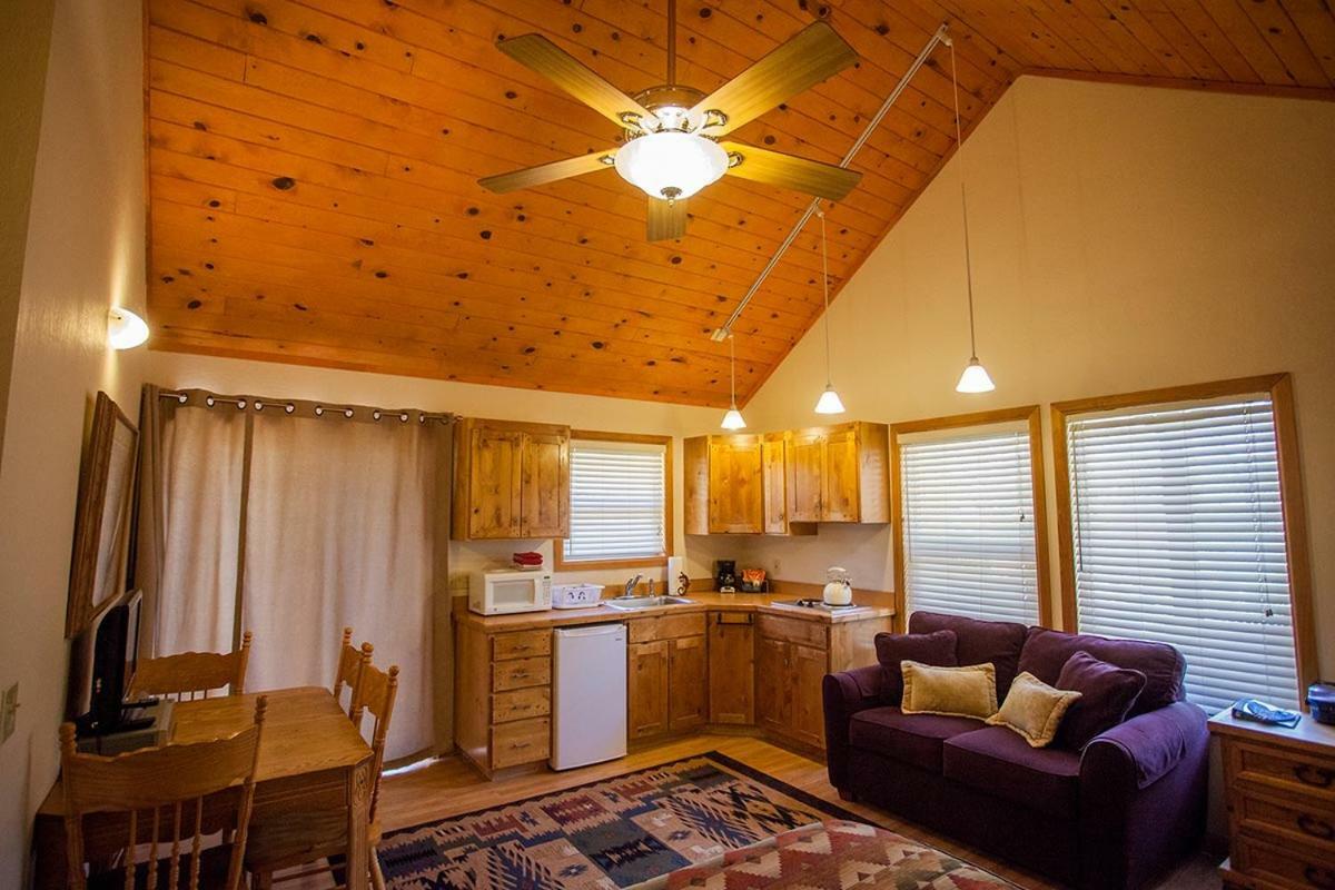 Bed & Breakfast Castle Valley
