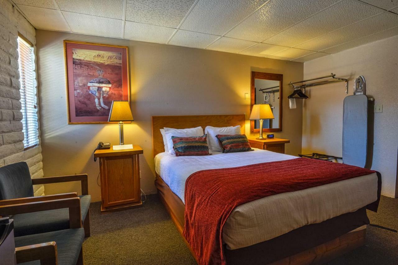 Motel Rustic 2*