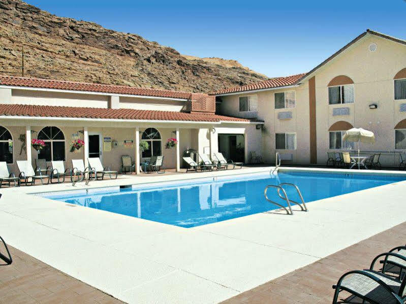 Hotel Aarchway 3*