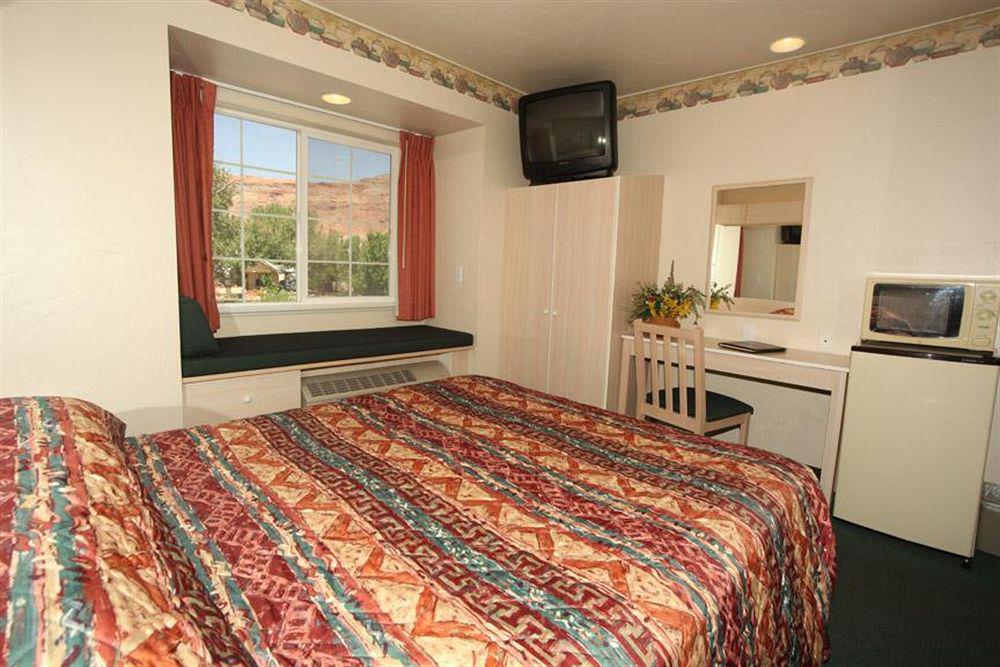 River Canyon 3*