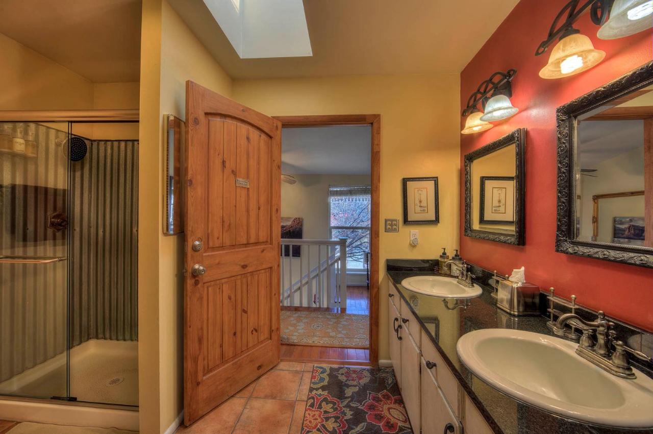 Cali Cochitta Vacation Rentals *