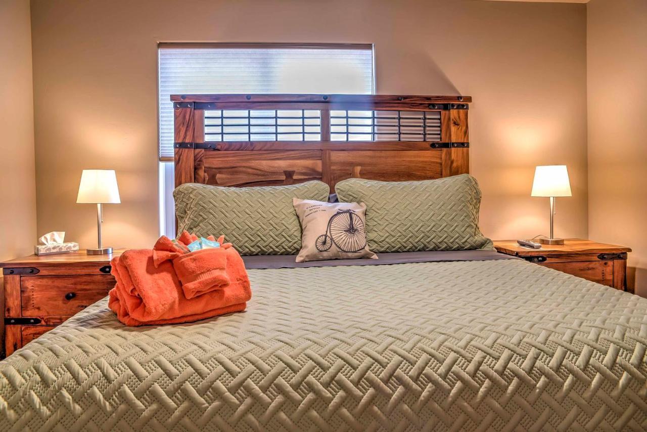 Modern Townhome With Private Hot Tub And Patio! Holiday home